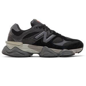 New balance 9060 Black Castlerock size- men’s 4 woman’s 5.5 gently worn.